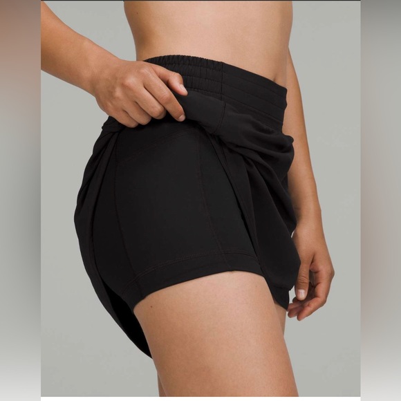 NWT Lululemon Hotty Hot Skirt - Picture 4 of 8